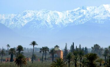 6 days tour from Marrakech to Fes through the Sahara.